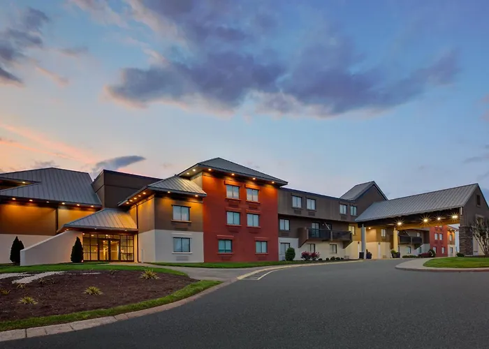 Holiday Inn Express Nashville Airport By IhgAirport Hotel
